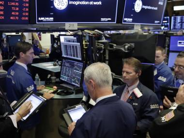 Мечките завладяха инвеститорите и в САЩ, и в Европа