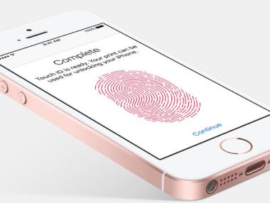 Грешката на Apple - спря най-малкия и достъпен iPhone