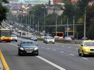 Евростат: Над 83% от българите се придвижват с автомобил