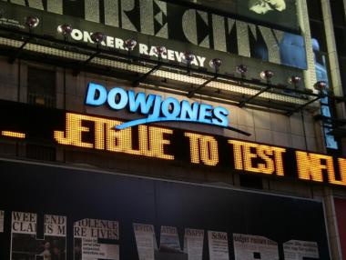 Нов исторически връх за Dow Jones