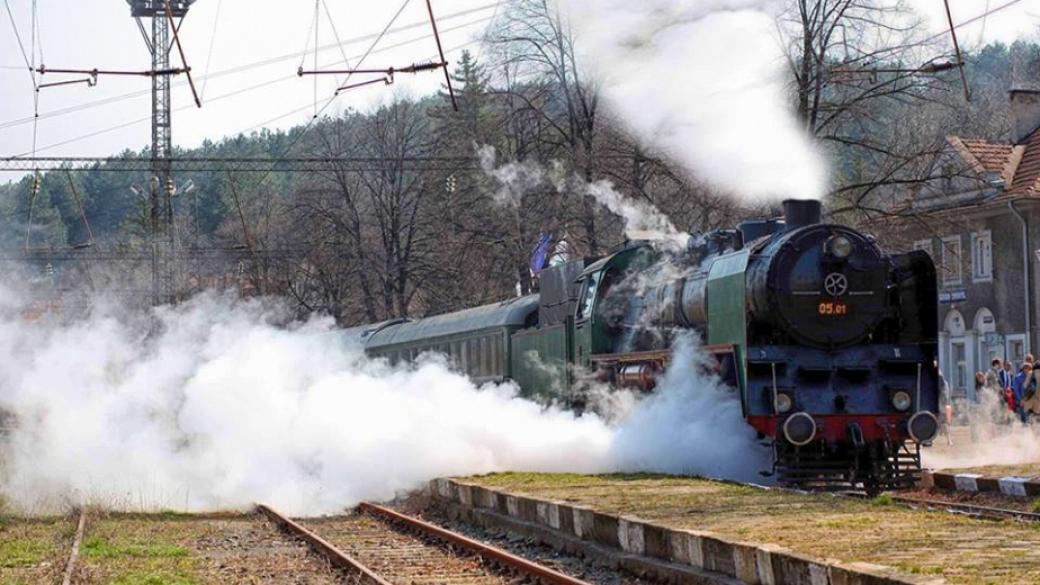 БДЖ пуска атракционни влакове с парни локомотиви за 130-ата си годишнина
