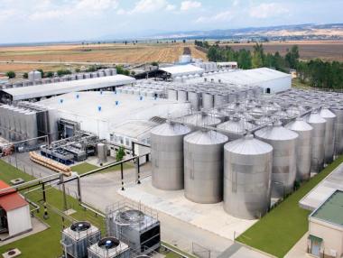 Служители от заводите на Миню Стайков блокираха Карнобат