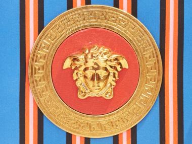 Michael Kors може да купи Versace в сделка за 2 млрд. долара