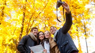 Къде можем да пътуваме изгодно през есента