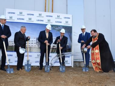 Leoni направи първа копка на завода за €32 млн. в Плевен
