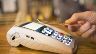 Лимитът за плащане с карта без ПИН се увеличава до 50 лв.