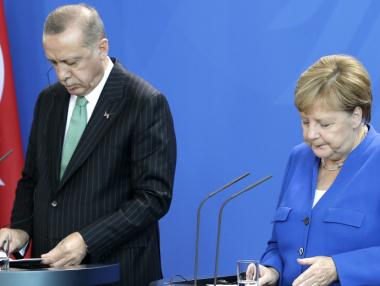 Всеки настоя за своето при срещата между Меркел и Ердоган