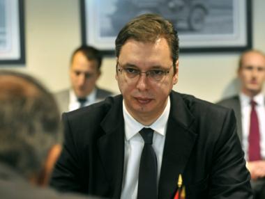 Вучич нареди на сръбската армия да е в най-висока степен на готовност (обновена)