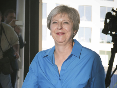 Мей ще представи нова мярка срещу притока на чужденци