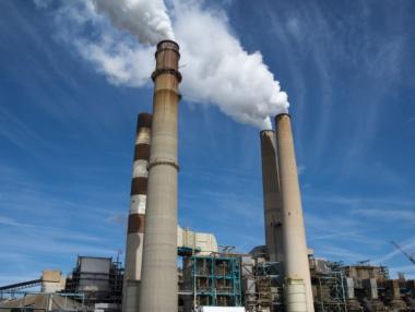 Китайски провинции тайно от правителството правят въглищни електроцентрали