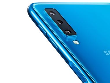 Първият телефон на Samsung с тройна камера е вече в България