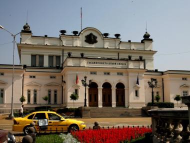 Електронните обществени поръчки стават задължителни от март 2019 г.