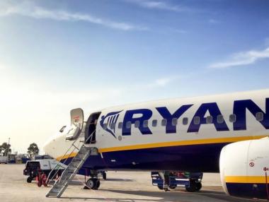 ЕС обвини Ryanair, че нарушава правата на потребителите