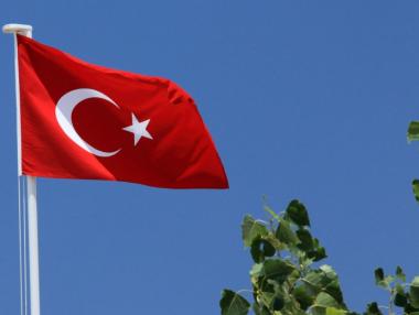 Намаляването на турската зависимост от долара е рисковано