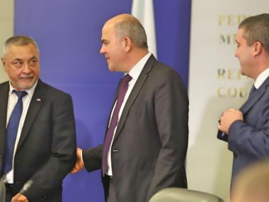 Работодатели и синдикати одобриха данъчните реформи на правителството