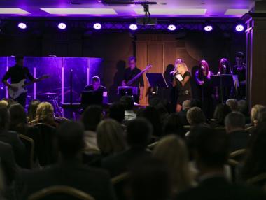 Благотворителен аукцион на PwC България събра 66 000 лв. за българските студенти