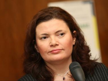Сменената Малина Крумова ще оглавява нов орган за пътна безопасност