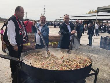 Държавата обмисля да поеме 50% от разходите на малките мандри и кланици