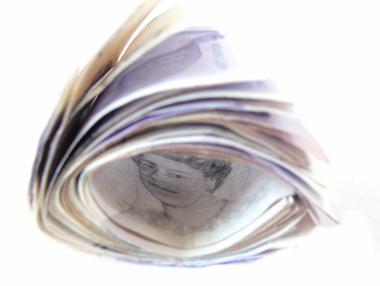 Заплатите във Великобритания отчитат най-силен ръст от десетилетие