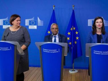 Габриел: Днес правим стъпка напред в борбата с дезинформацията