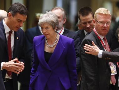 Тереза Мей е на път да бъде отстранена от властта