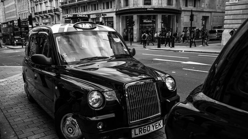 Черните лондонски таксита тръгват и в Париж догодина