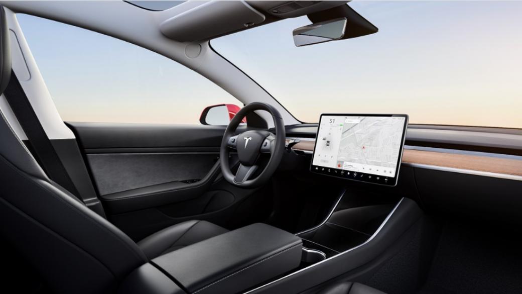 Tesla представи нова версия на Model 3
