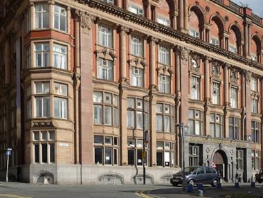 Amazon открива нов офис в Манчестър и 1000 нови работни места