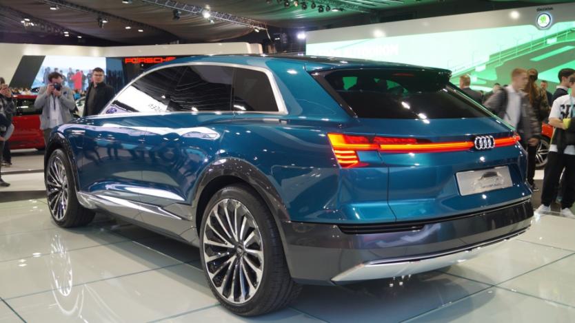 Audi ще забави появата на електрическия си SUV