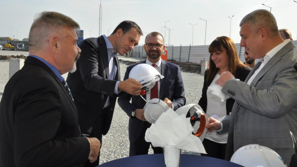 Завод за ремонт на самолетни части разкрива над 200 нови работни места в Бургас