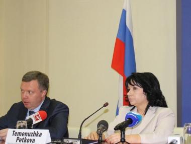 Петкова ще информира Русия относно процедурата за „Белене”