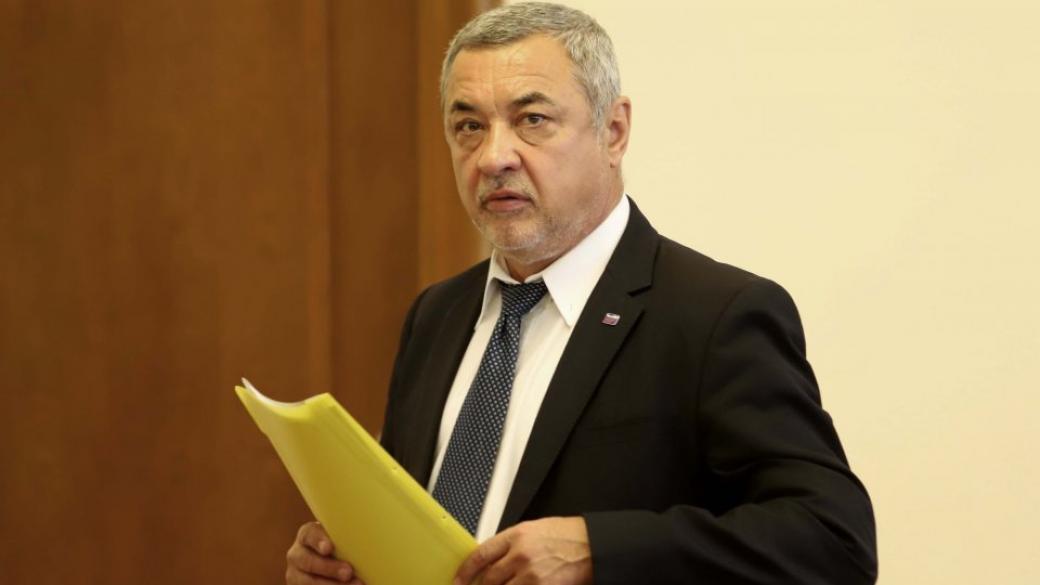 Борисов махна Валери Симеонов от Съвета по етническите и интеграционните въпроси