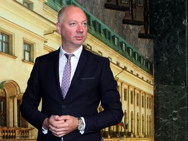 БДЖ започва да се грижи за пътниците, обяви транспортният министър