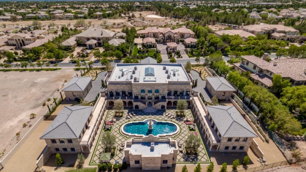 Флойд Мейуедър купи имение в Лас Вегас за $10 млн. в брой