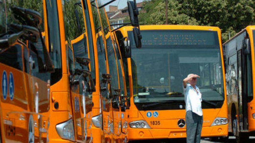 Столична община пуска допълнителни автобуси за Задушница
