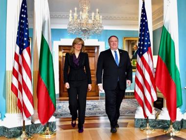 Захариева: Отказите за издаване на визи на българи трябва да спаднат до 3%