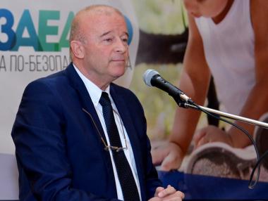 Държавата вкарва още техника в борбата с фалшивите книжки