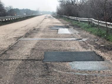 Догодина държавата ще даде 930 млн. лв. за ремонт на третокласни пътища