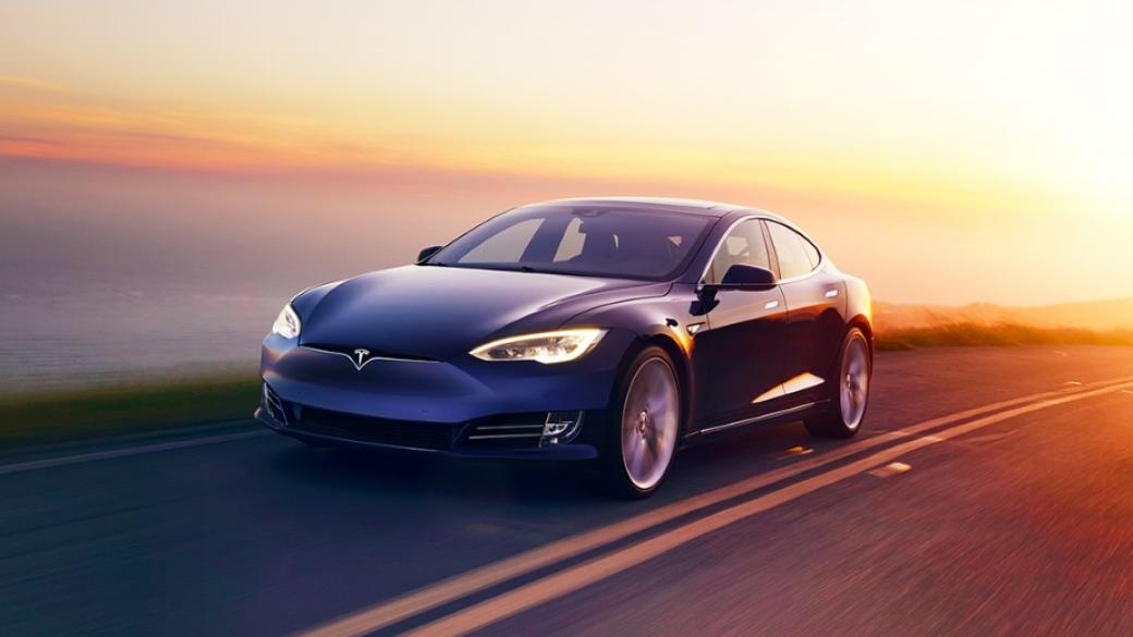 Tesla направи Model 3 по-бърз само със софтуерен ъпдейт