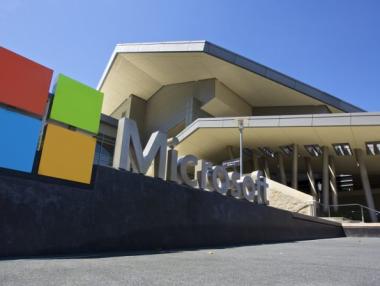 Microsoft купува стартъп за изкуствен интелект