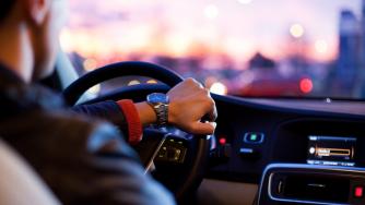 BMW, Vodafone и Ericsson искат ЕС да позволи 5G при колите