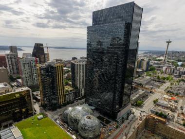 Amazon наддава за 22 регионални спортни тв мрежи на Disney