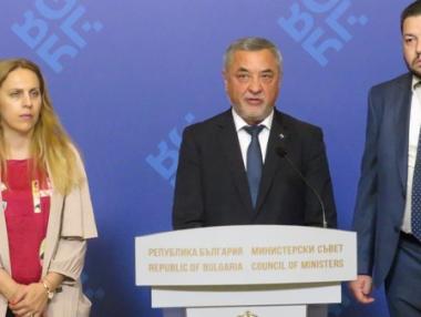 С обиди и процедурни хватки депутатите избраха новия вицепремиер