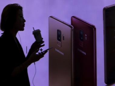 Samsung с 5G и 6 камери, или как ще бъде почетен 10-я юбилей на Galaxy S