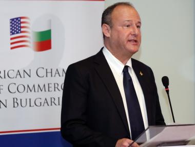 Правителството на САЩ предлага на България изтребители F-16