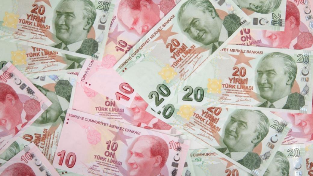 Турската лира поскъпва заради повишеното потребителско доверие