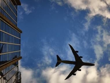 Qatar Airways увеличава полетите си към Иран въпреки американските санкции