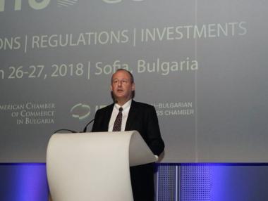 Американският посланик: Визите за българи скоро няма да отпаднат