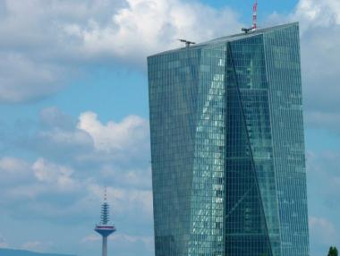 ЕЦБ ще конкурира PayPal с нова система за разплащания