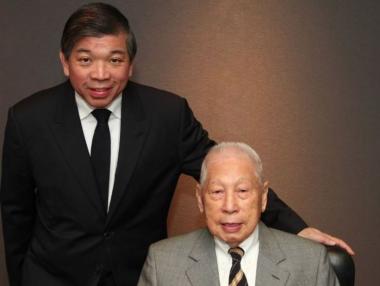 На 100 г., най-старият милиардер в света ходи в офиса всеки ден